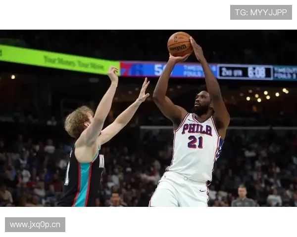 埃奇库姆双绝杀夺新秀赛MVP